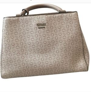 Guess Cream Satchel Bag Nwot no shoulder strap $90 Retail